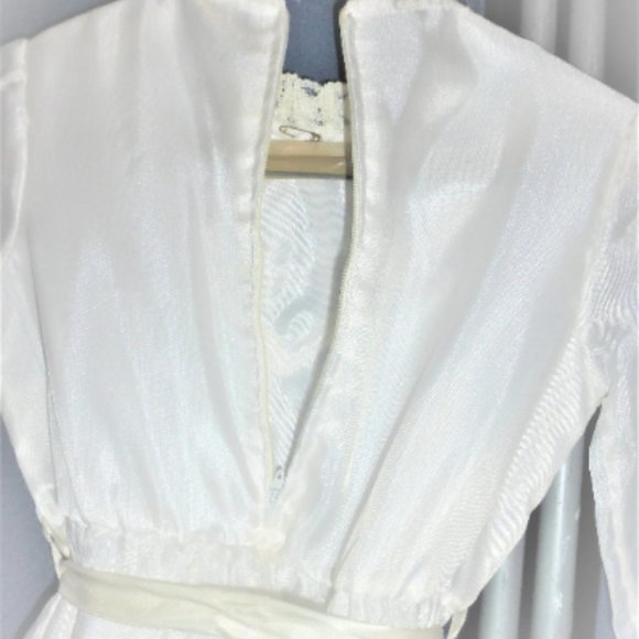 ILGWE Vintage COMMUNION DRESS w/ Vail Union Made Vintage Girls Wedding Dress - Picture 2 of 8